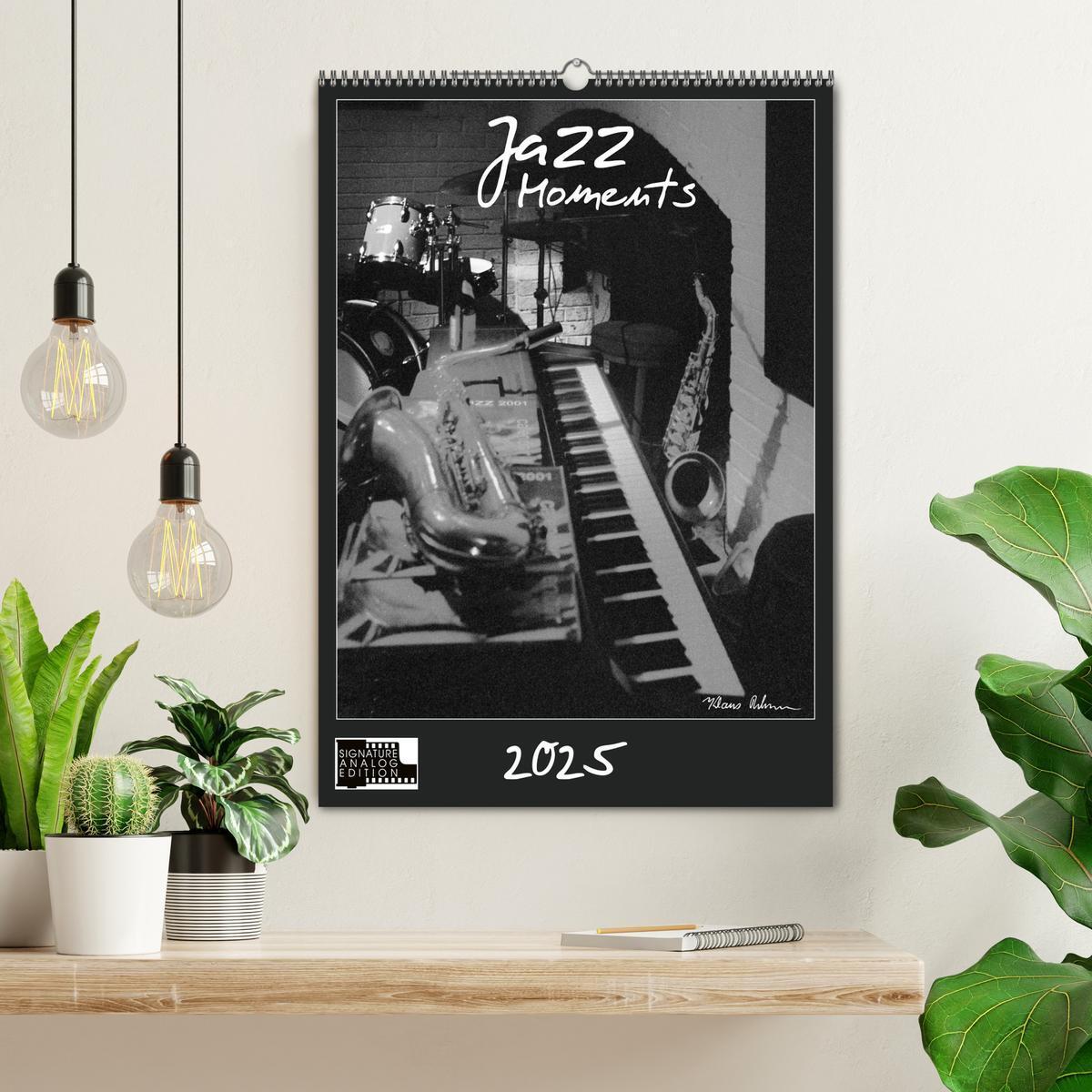 Bild: 9783457059906 | Jazz Moments (Wandkalender 2025 DIN A2 hoch), CALVENDO Monatskalender