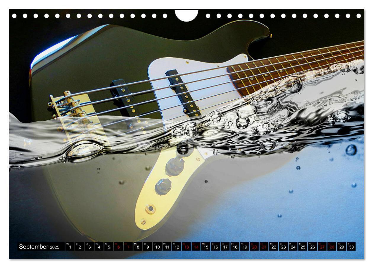 Bild: 9783435105700 | Gitarren im Wasser (Wandkalender 2025 DIN A4 quer), CALVENDO...