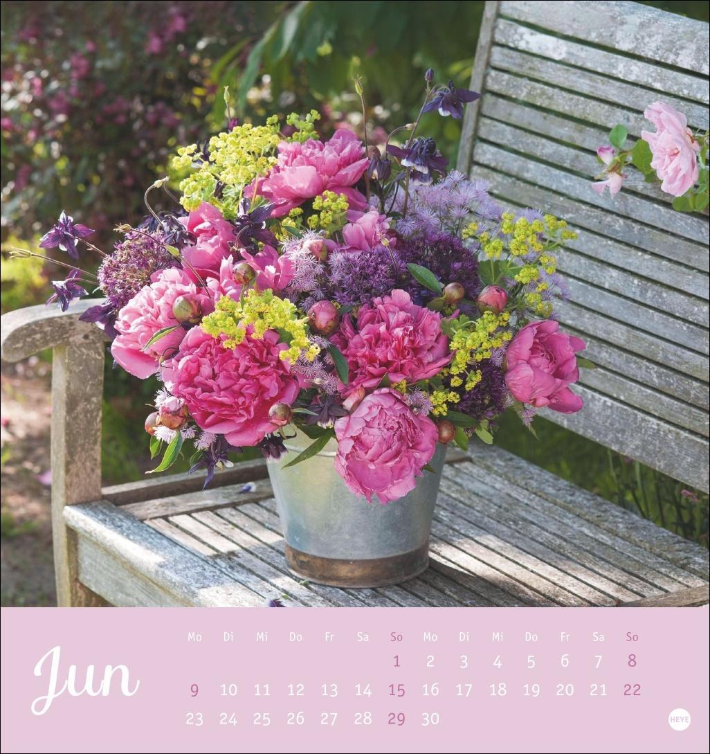 Bild: 9783756406937 | Herzliche Blumengrüße Postkartenkalender 2025 | Heye | Kalender | 2025