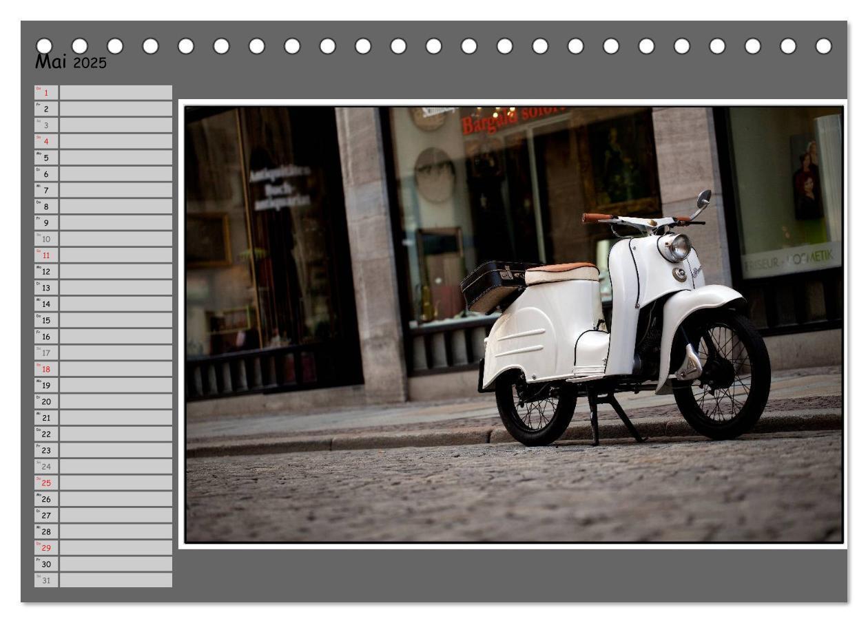 Bild: 9783435551637 | Oldtimer auf Tour (Tischkalender 2025 DIN A5 quer), CALVENDO...