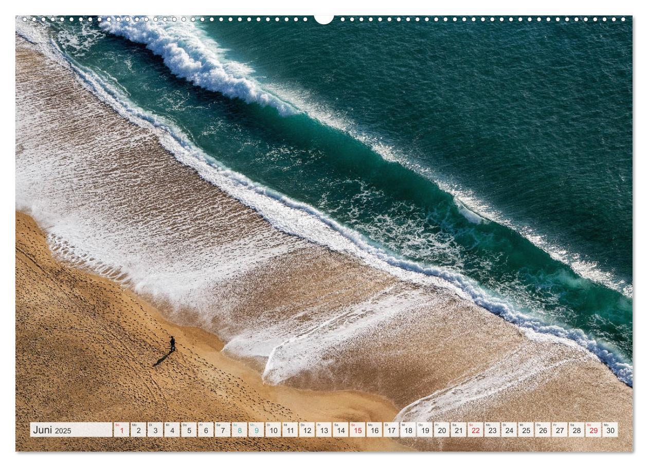 Bild: 9783435157631 | WASSERBERGE - Die Riesenwellen von Nazaré (Wandkalender 2025 DIN A2...