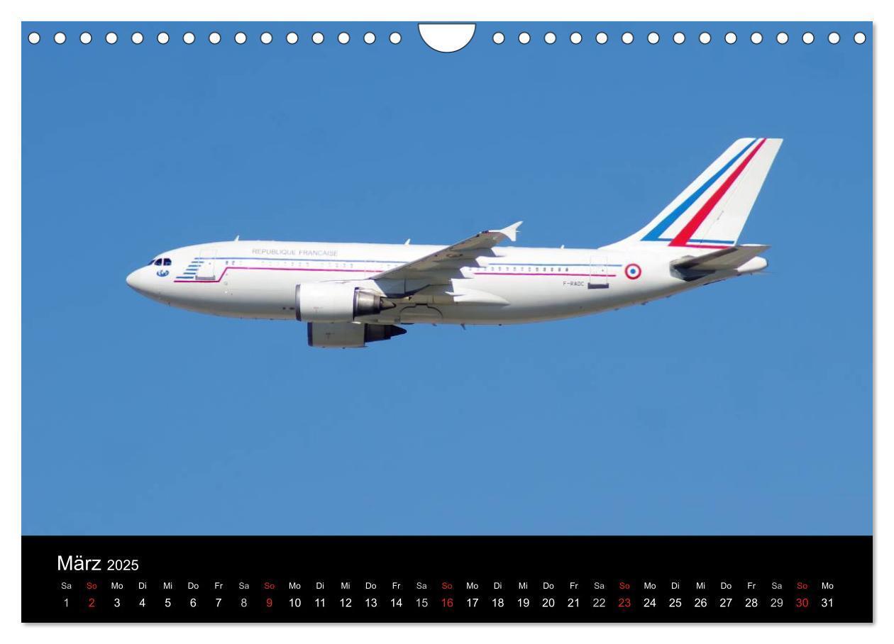 Bild: 9783435819256 | Militär - Flugzeuge (Wandkalender 2025 DIN A4 quer), CALVENDO...