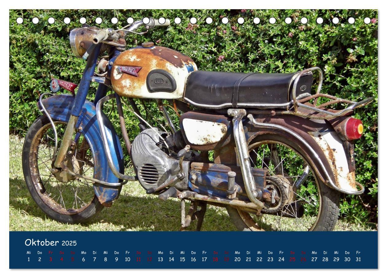 Bild: 9783435009596 | Vintage Mopeds (Tischkalender 2025 DIN A5 quer), CALVENDO...