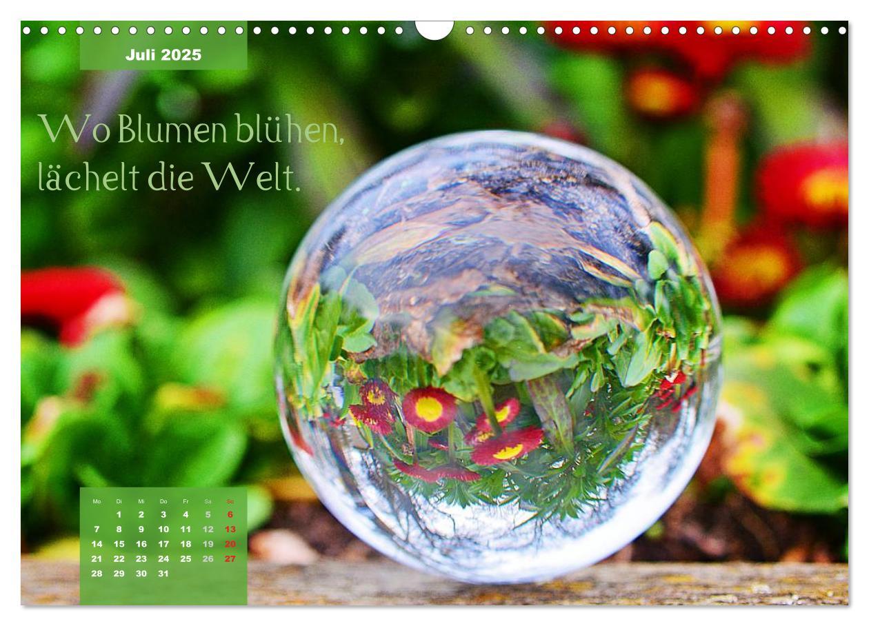 Bild: 9783435547340 | Die Welt in der Kugel (Wandkalender 2025 DIN A3 quer), CALVENDO...