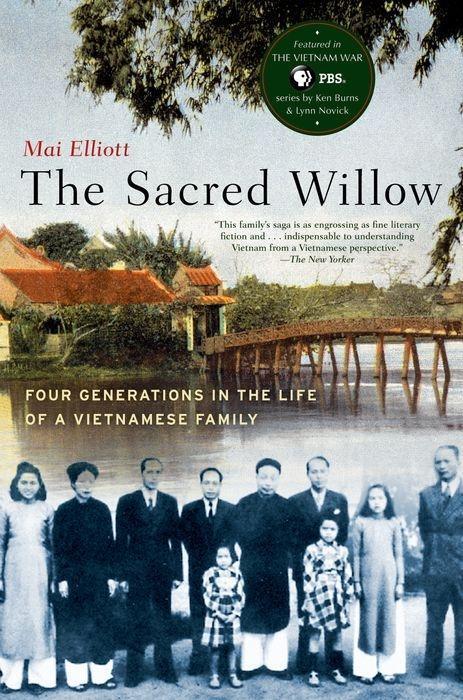 Cover: 9780190614515 | The Sacred Willow: Four Generations in the Life of a Vietnamese Family
