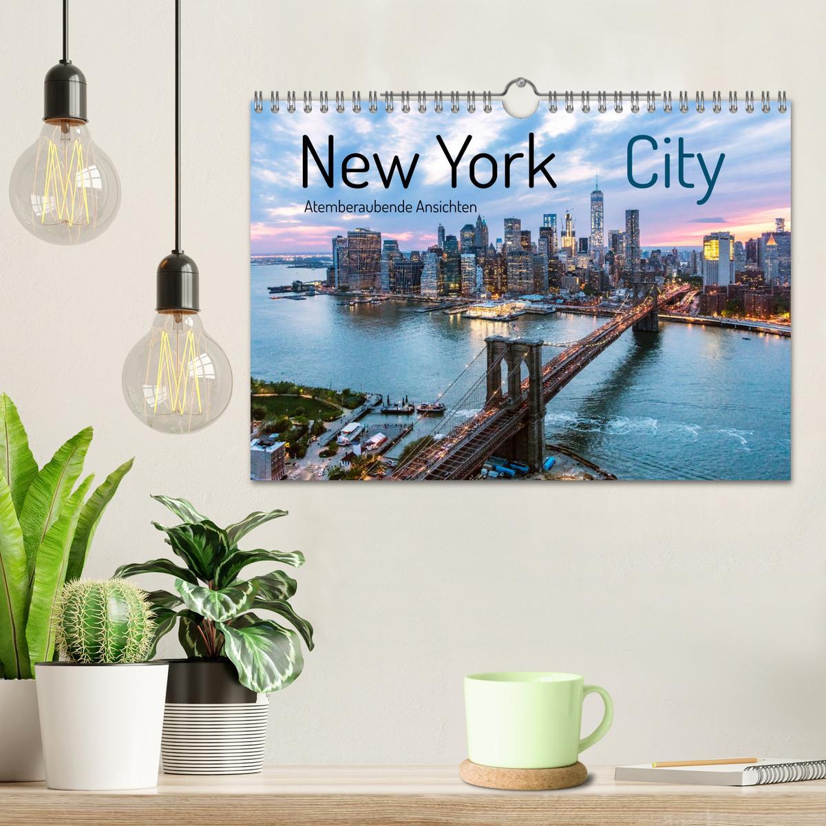 Bild: 9783435048373 | New York City - Atemberaubende Ansichten (Wandkalender 2025 DIN A4...