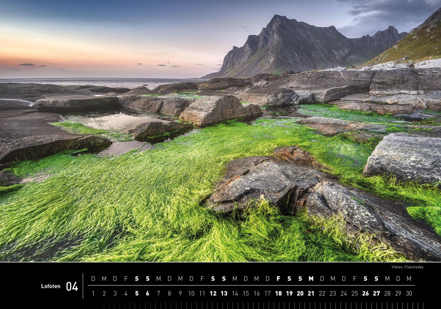 Bild: 9783968555256 | 360° Lofoten Premiumkalender 2025 | Gerhard Zwerger-Schoner | Kalender