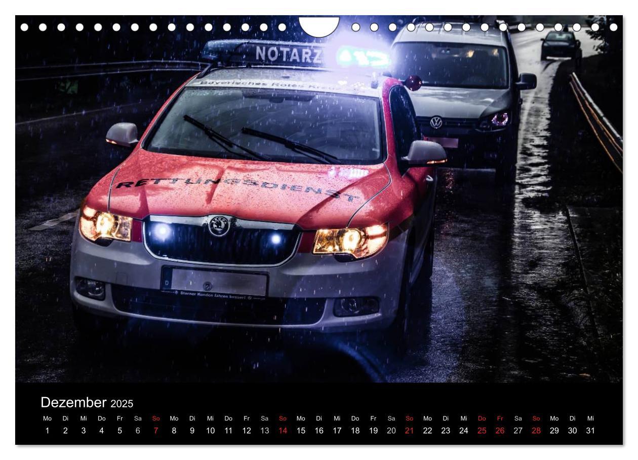 Bild: 9783435769377 | Einsatzfahrzeuge - Bayern (Wandkalender 2025 DIN A4 quer), CALVENDO...