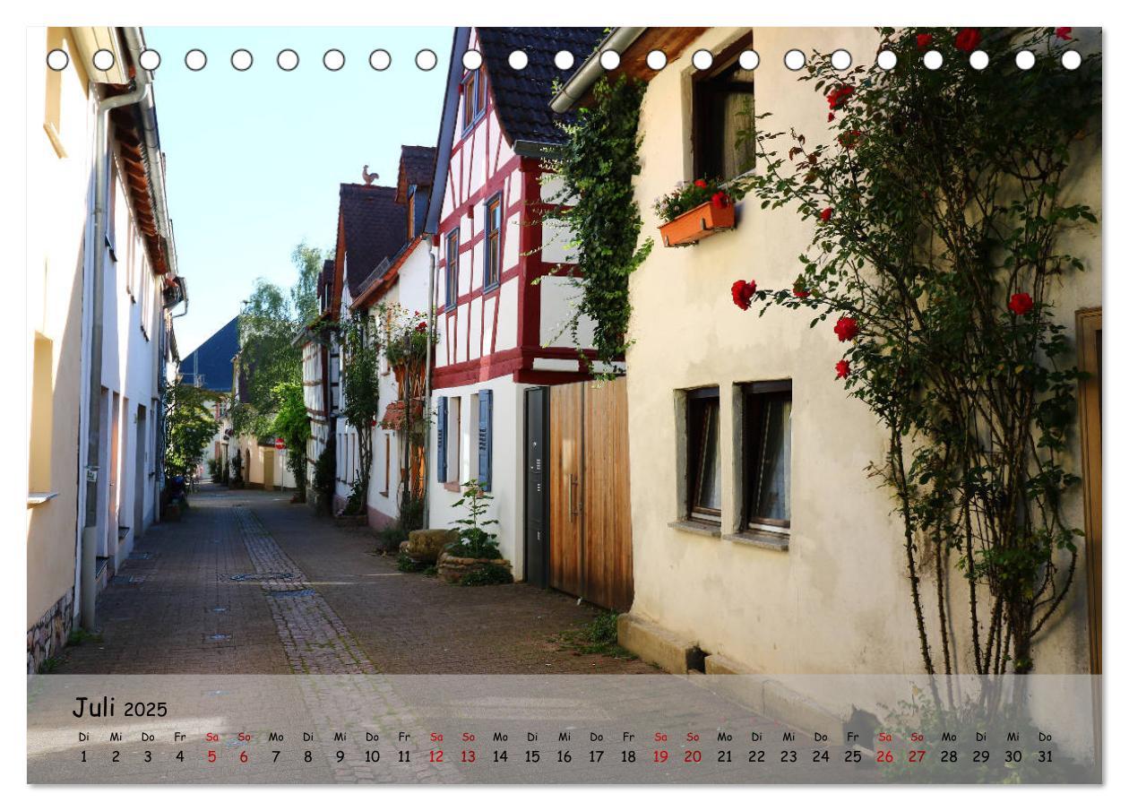 Bild: 9783435438129 | Fachwerkromantik in Hofheim am Taunus (Tischkalender 2025 DIN A5...