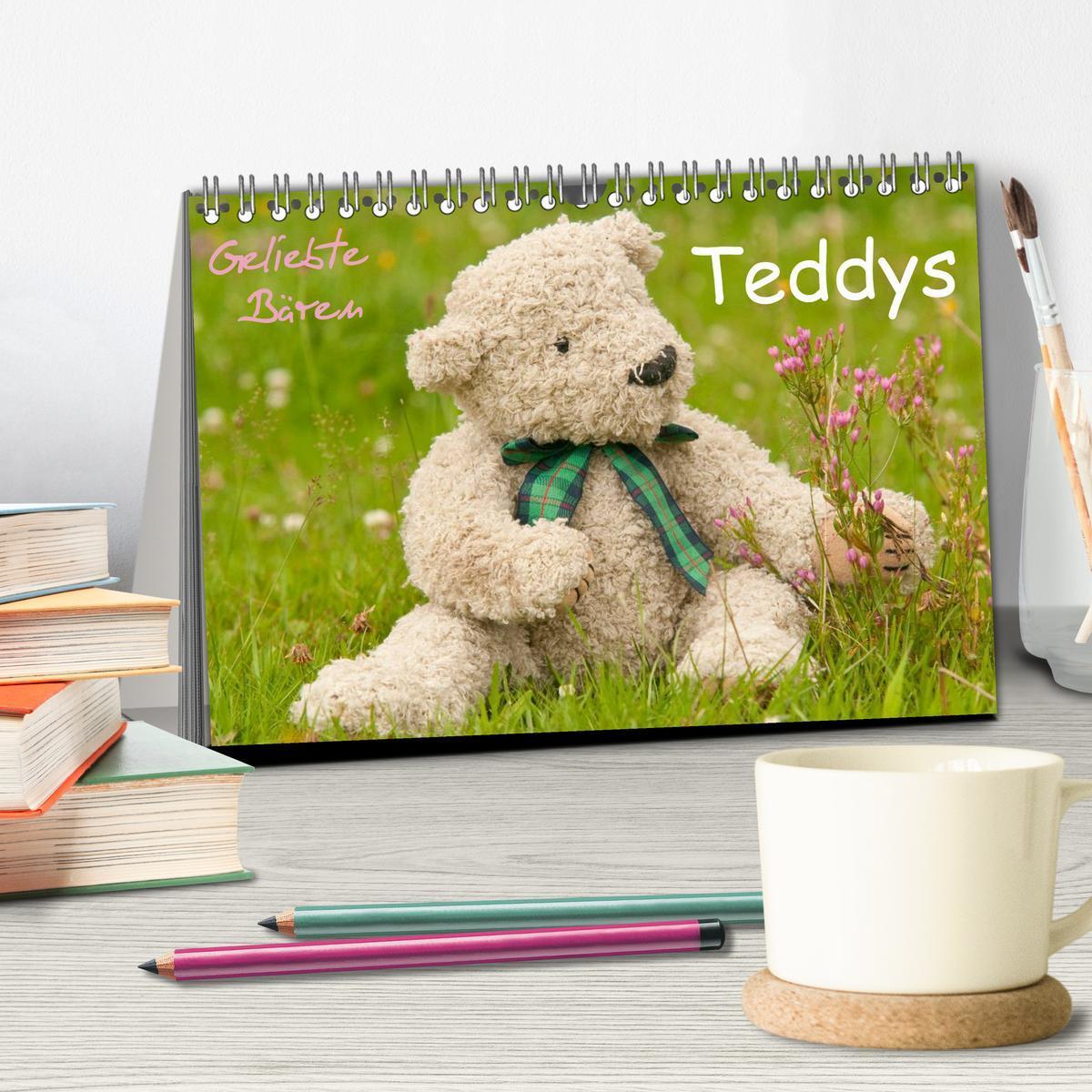 Bild: 9783435575251 | Geliebte Bären - Teddys (Tischkalender 2025 DIN A5 quer), CALVENDO...