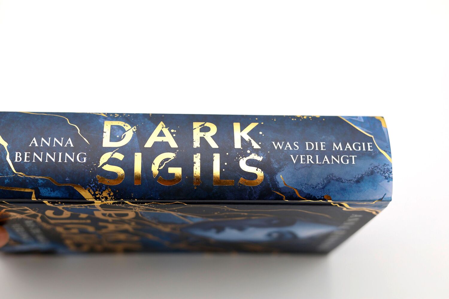 Bild: 9783737362009 | Dark Sigils - Was die Magie verlangt | Band 1 Deutsche Ausgabe | Buch