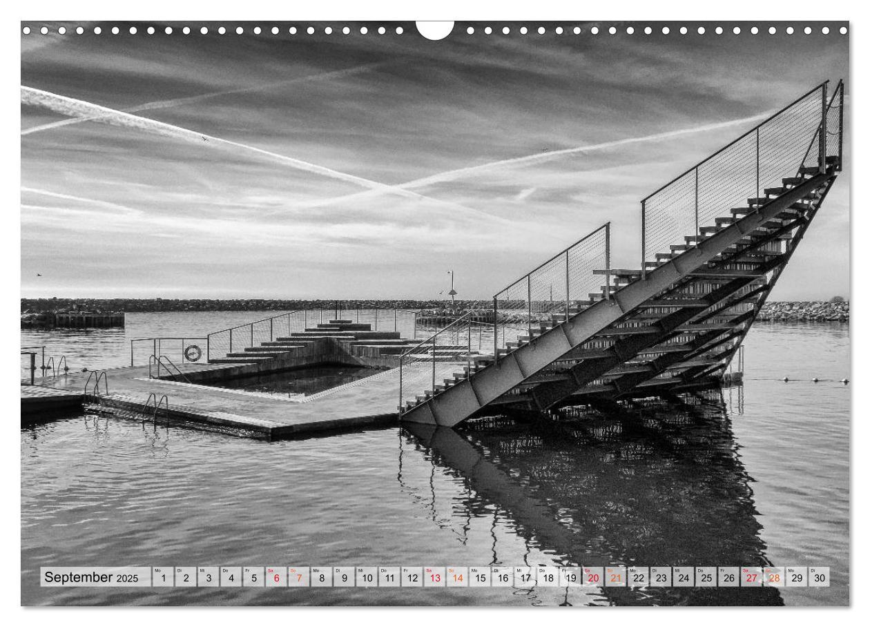 Bild: 9783435349586 | Bornholm black &amp; white (Wandkalender 2025 DIN A3 quer), CALVENDO...