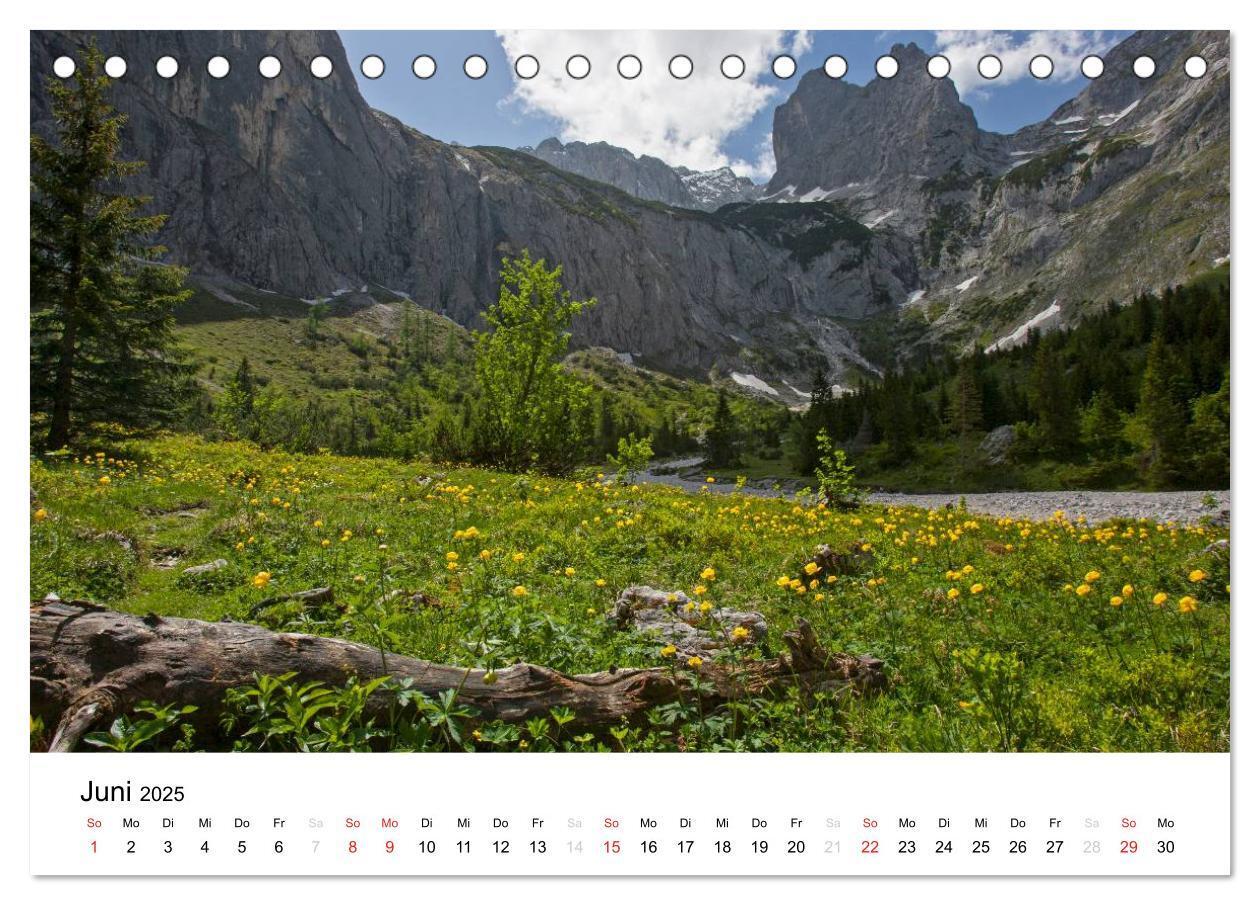 Bild: 9783435586165 | Zugspitz-Impressionen (Tischkalender 2025 DIN A5 quer), CALVENDO...