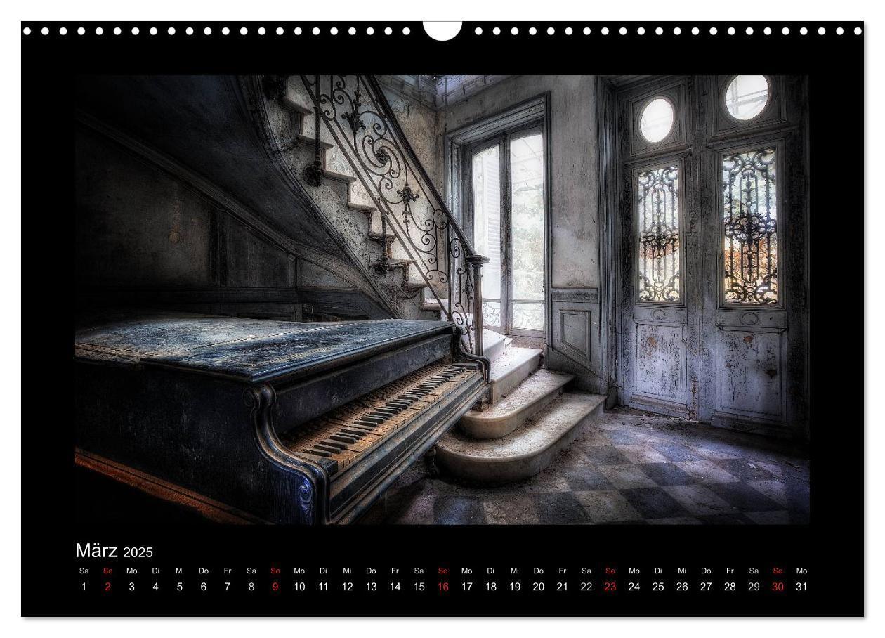 Bild: 9783435675715 | Lost Places - vergessene orte vergessener glanz (Wandkalender 2025...