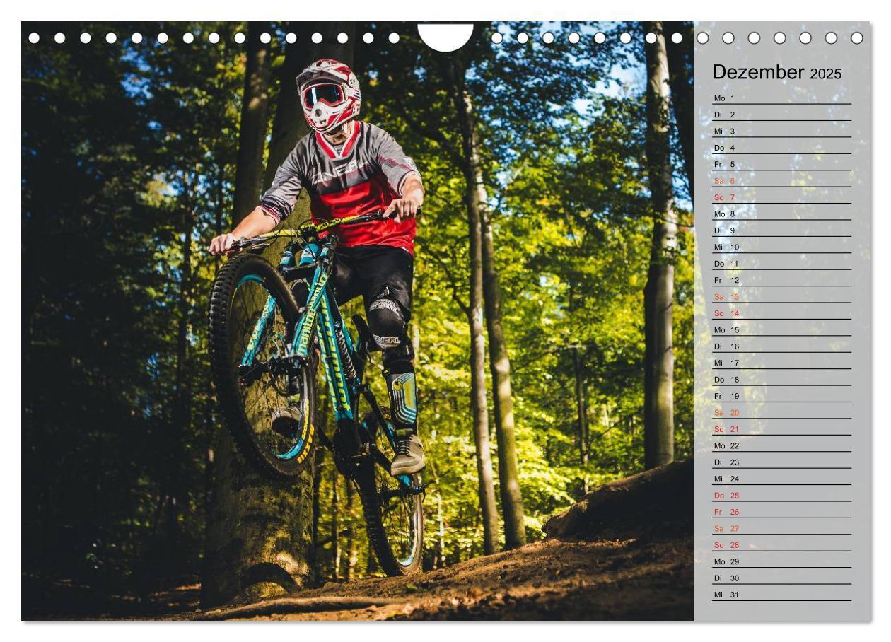 Bild: 9783435534562 | Mountainbike Action (Wandkalender 2025 DIN A4 quer), CALVENDO...