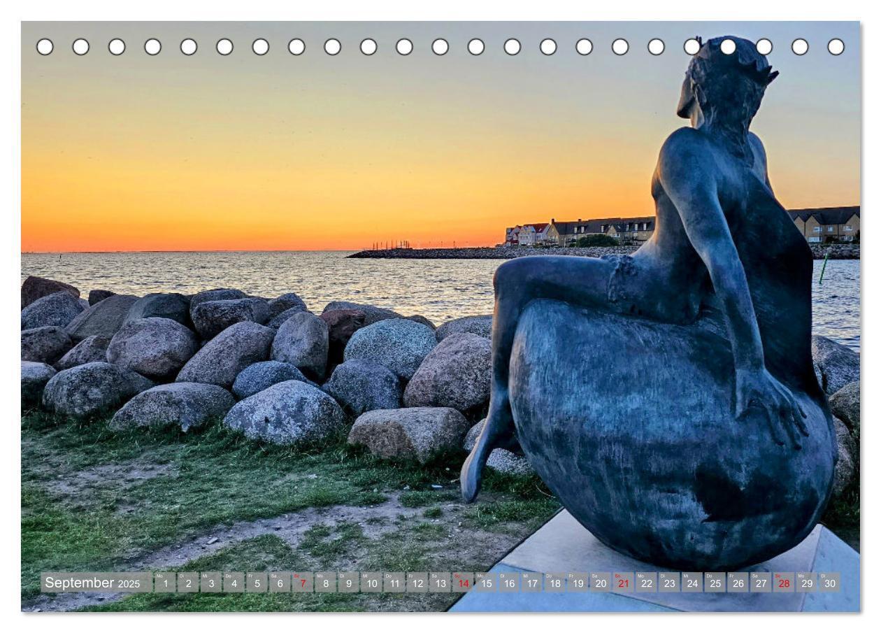 Bild: 9783383828904 | Malmö in Schweden (Tischkalender 2025 DIN A5 quer), CALVENDO...