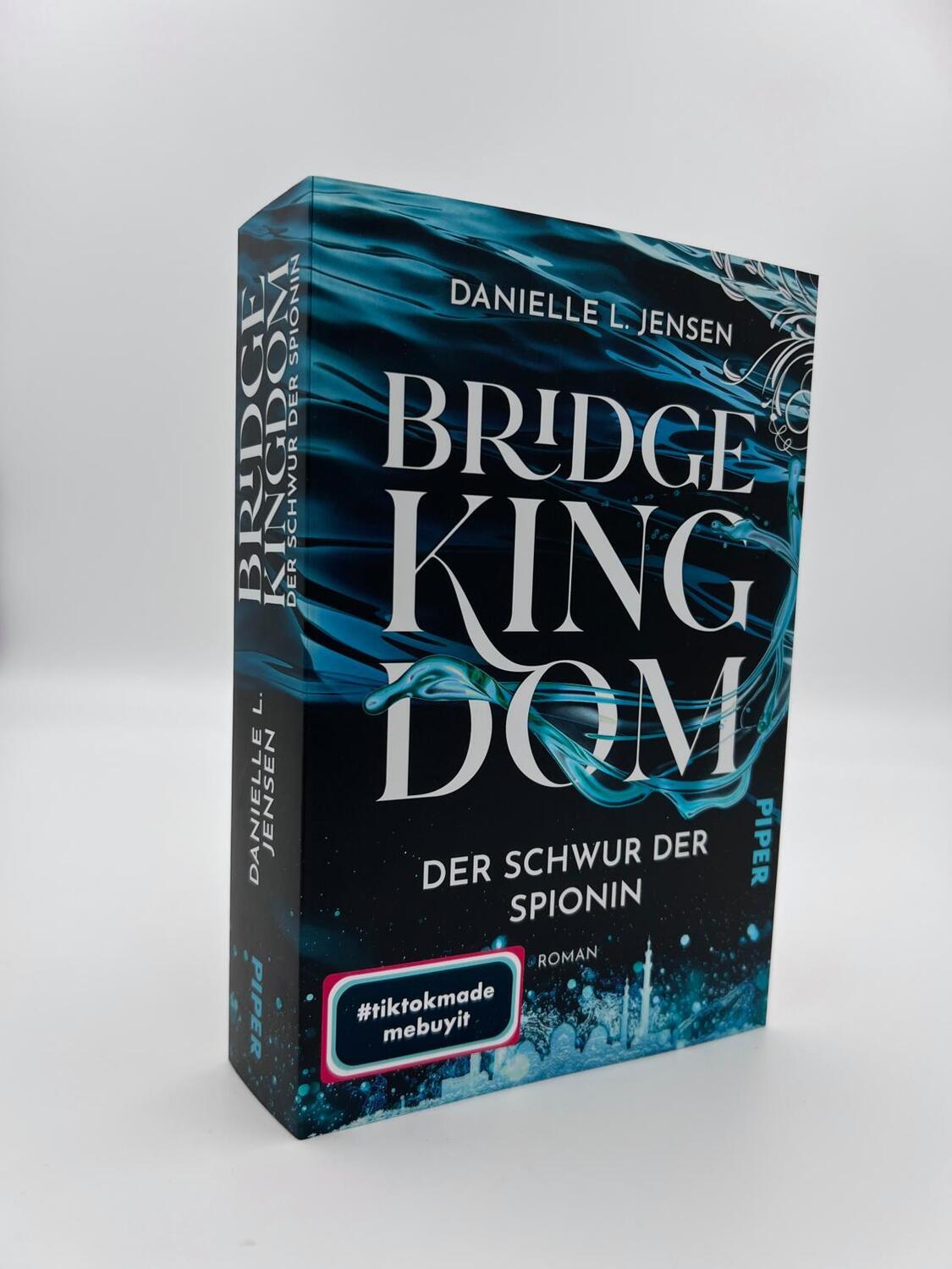 Bild: 9783492707015 | Bridge Kingdom - Der Schwur der Spionin | Danielle L. Jensen | Buch
