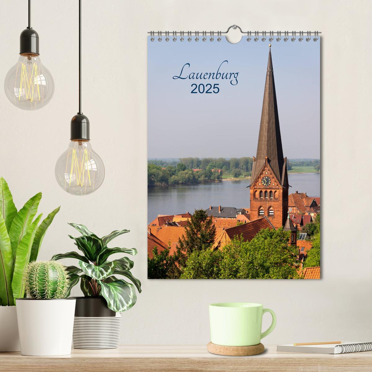 Bild: 9783435983056 | Lauenburg 2025 (Wandkalender 2025 DIN A4 hoch), CALVENDO...