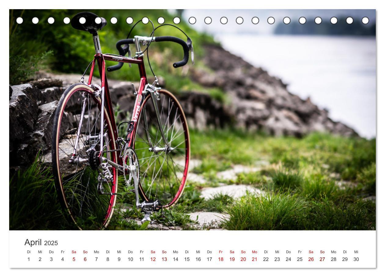 Bild: 9783435097784 | Stahlrenner - Rennrad-Klassiker aus Europa (Tischkalender 2025 DIN...