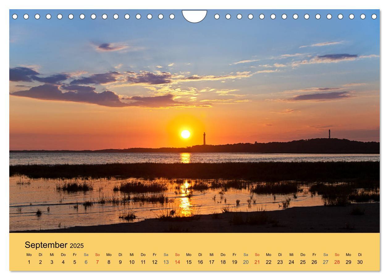 Bild: 9783435748679 | Sonnenuntergänge an der Atlantikküste (Wandkalender 2025 DIN A4...