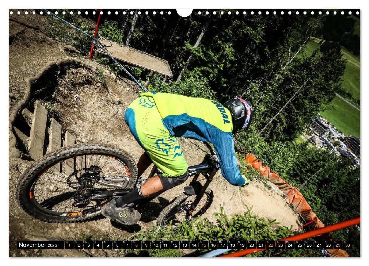 Bild: 9783435367115 | Downhill Racing (Wandkalender 2025 DIN A3 quer), CALVENDO...