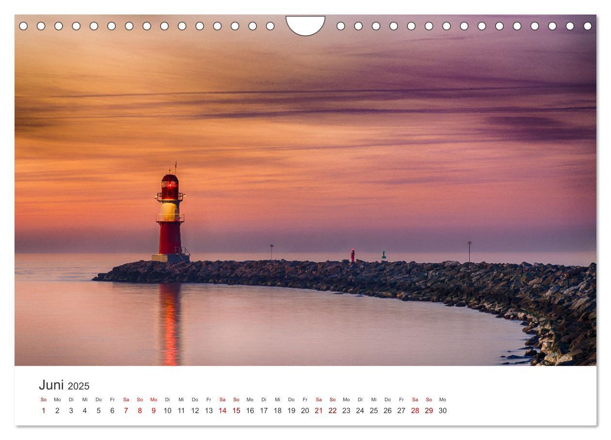 Bild: 9783435029839 | Warnemünde by Olaf Rehmert (Wandkalender 2025 DIN A4 quer),...