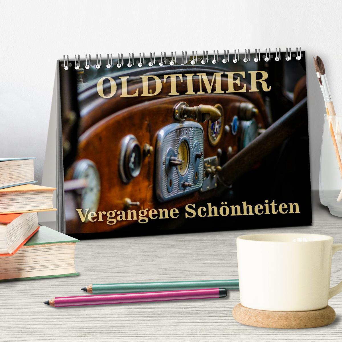 Bild: 9783435644391 | Oldtimer - vergangene Schönheiten (Tischkalender 2025 DIN A5 quer),...