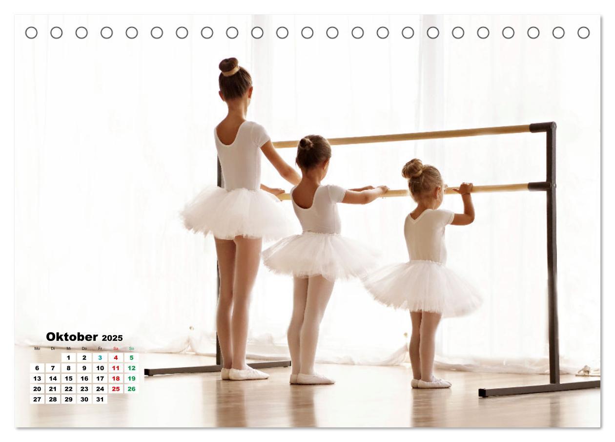 Bild: 9783457184141 | BALLETT - ein Hauch Magie (Tischkalender 2025 DIN A5 quer),...