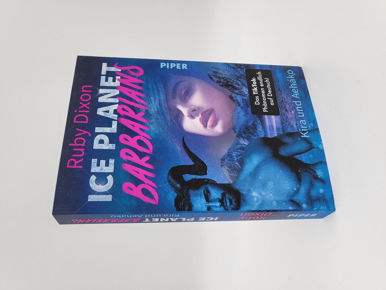 Bild: 9783492707435 | Ice Planet Barbarians - Kira und Aehako | Ruby Dixon | Taschenbuch