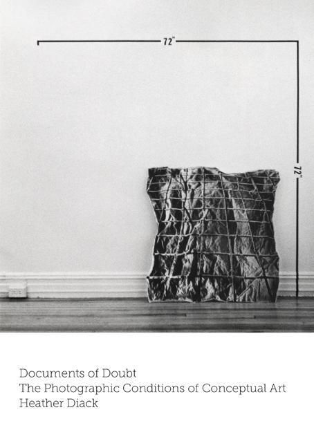 Cover: 9781517907570 | Documents of Doubt | The Photographic Conditions of Conceptual Art