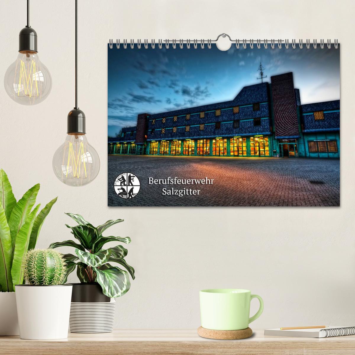 Bild: 9783435751068 | Berufsfeuerwehr Salzgitter (Wandkalender 2025 DIN A4 quer),...