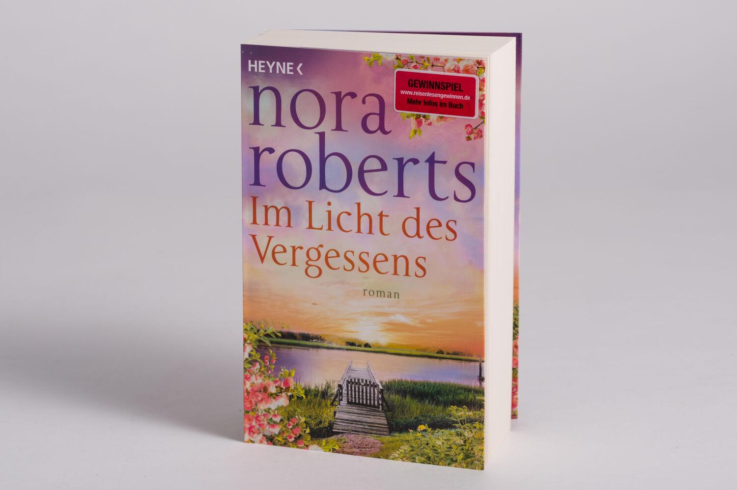 Bild: 9783453425620 | Im Licht des Vergessens | Roman | Nora Roberts | Taschenbuch | 640 S.