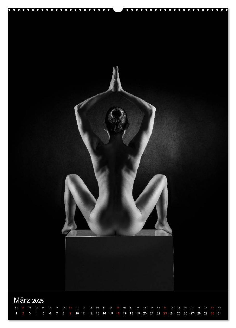 Bild: 9783435969883 | BODY SCULPTURE (Wandkalender 2025 DIN A2 hoch), CALVENDO...