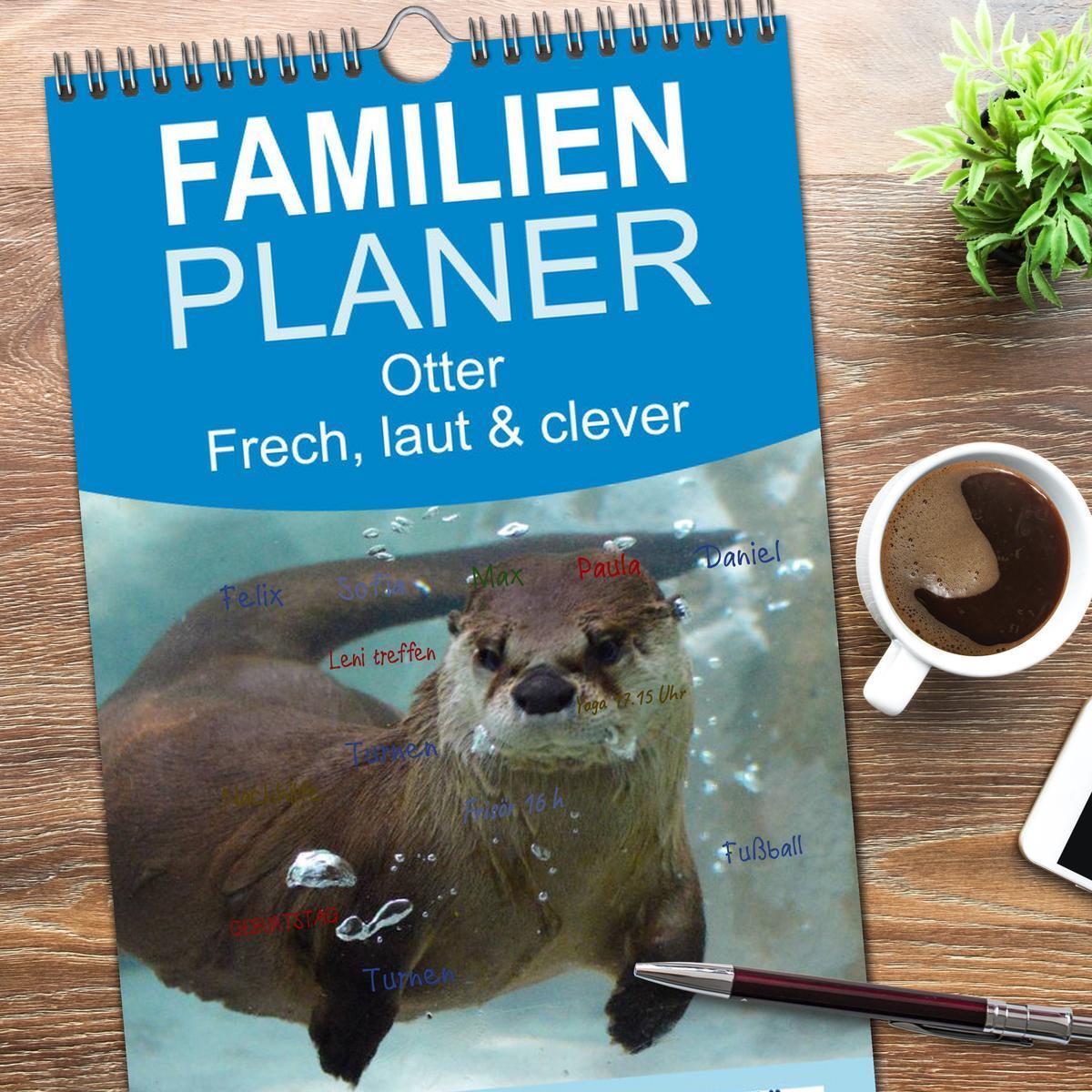 Bild: 9783457111574 | Familienplaner 2025 - Otter. Frech, laut und clever mit 5 Spalten...