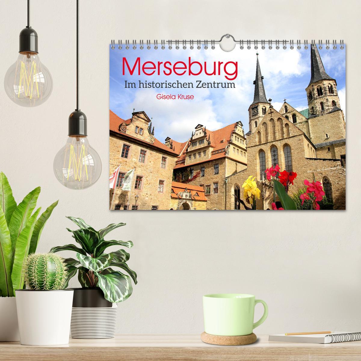 Bild: 9783435011261 | Merseburg - Im historischen Zentrum (Wandkalender 2025 DIN A4...