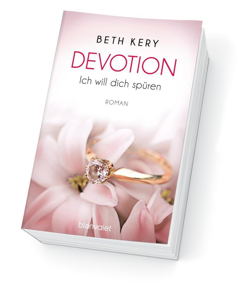 Bild: 9783734100369 | Devotion - Ich will dich spüren | Roman | Beth Kery | Taschenbuch