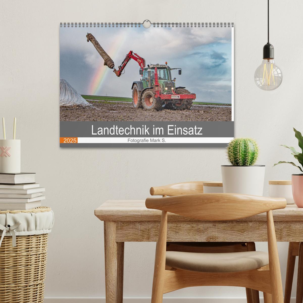 Bild: 9783435102778 | Landtechnik im Einsatz (Wandkalender 2025 DIN A3 quer), CALVENDO...