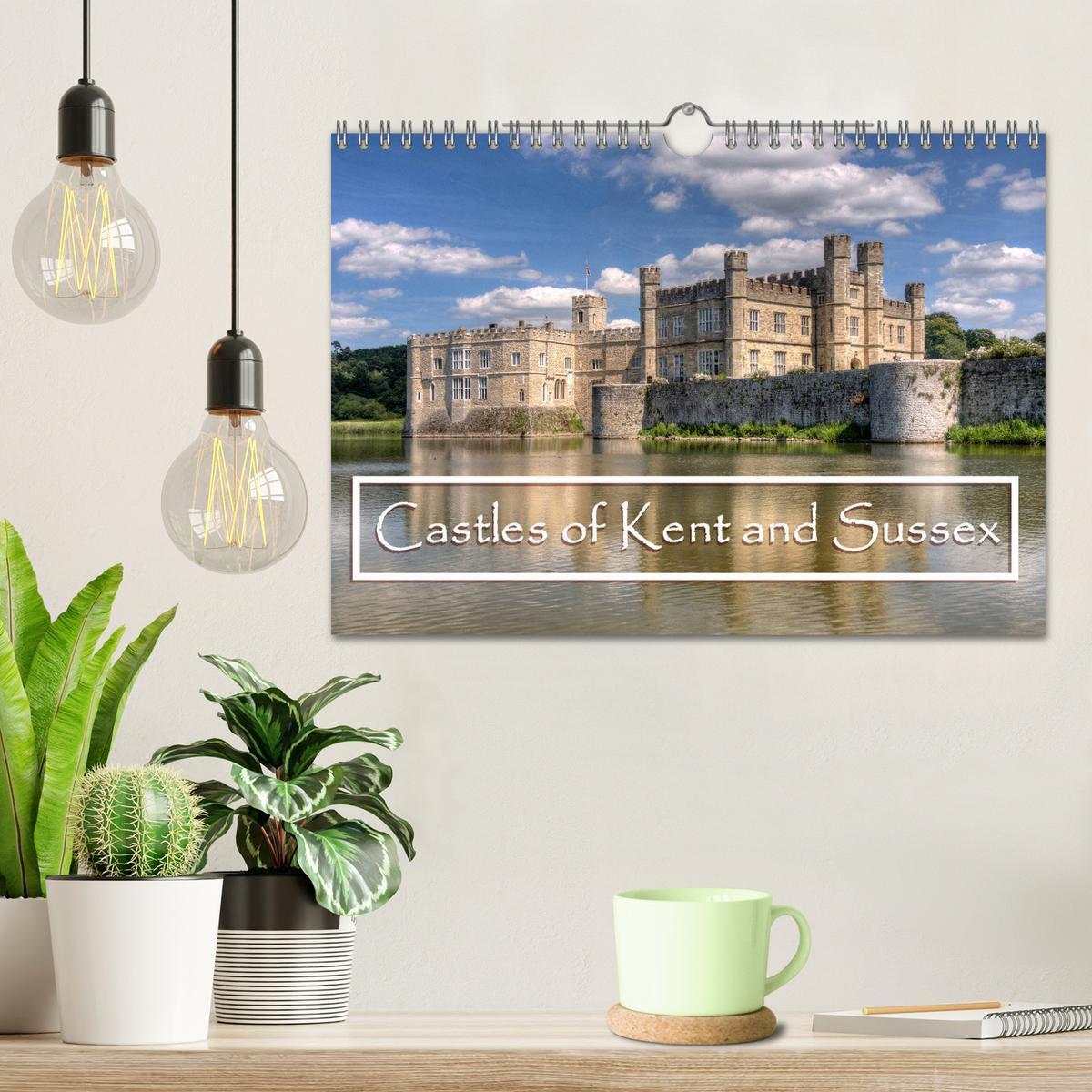 Bild: 9781325950133 | Castles of Kent and Sussex (Wall Calendar 2025 DIN A4 landscape),...