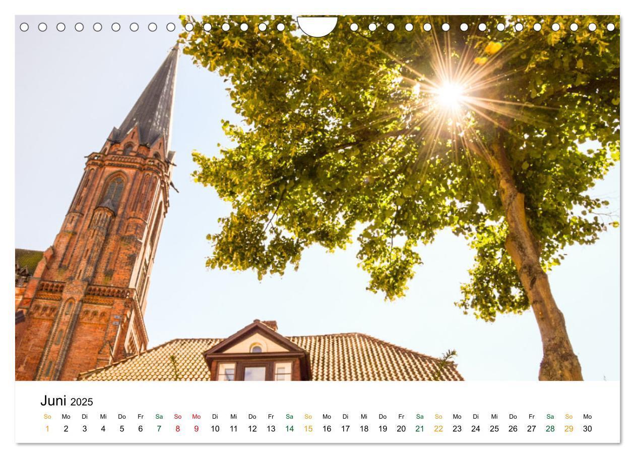 Bild: 9783435052868 | Lüneburg (Wandkalender 2025 DIN A4 quer), CALVENDO Monatskalender