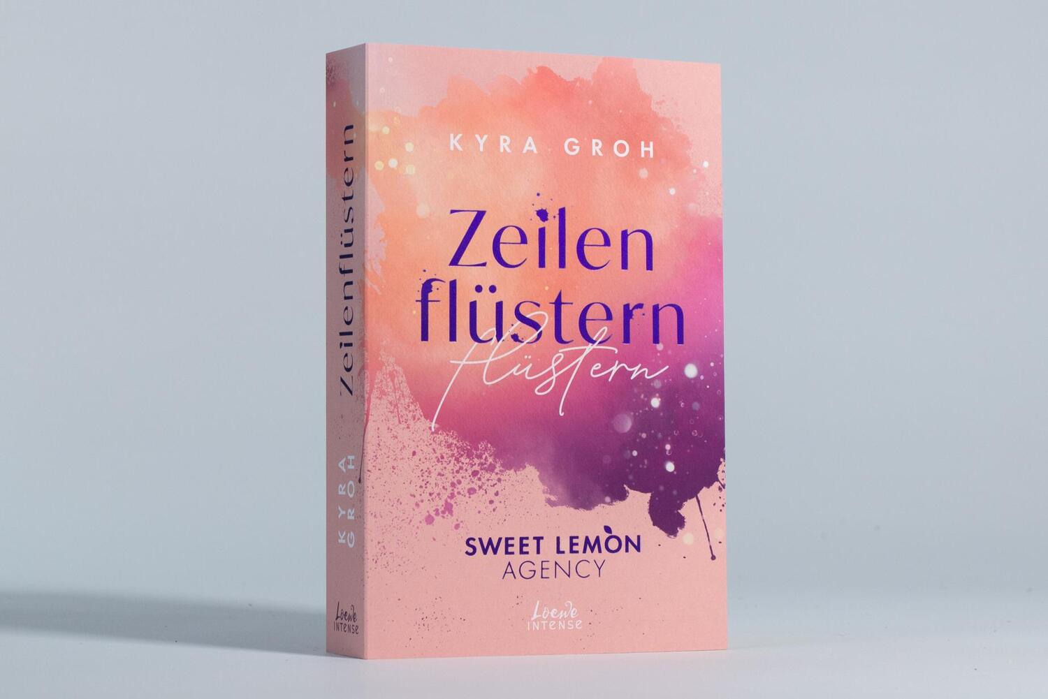 Bild: 9783743215443 | Zeilenflüstern (Sweet Lemon Agency, Band 1) | Kyra Groh | Taschenbuch