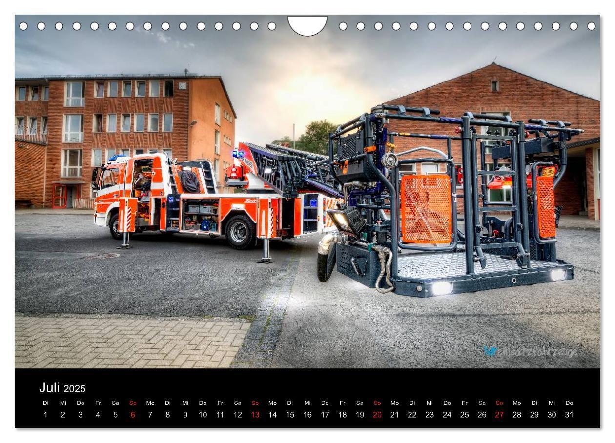 Bild: 9783435636570 | Einsatzfahrzeuge der Feuerwehr (Wandkalender 2025 DIN A4 quer),...