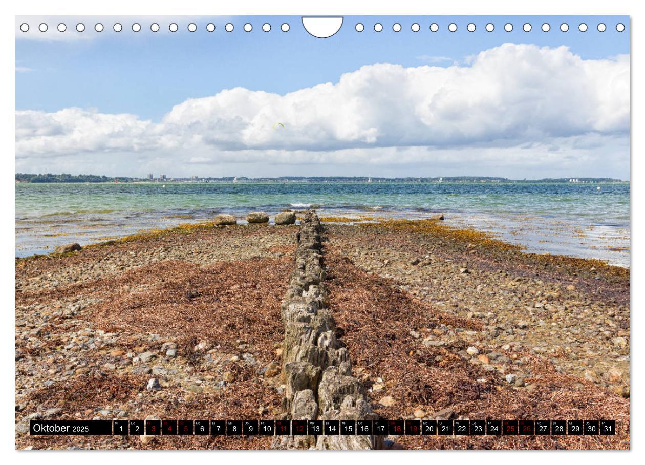 Bild: 9783435437252 | Laboe - Urlaub am Meer (Wandkalender 2025 DIN A4 quer), CALVENDO...