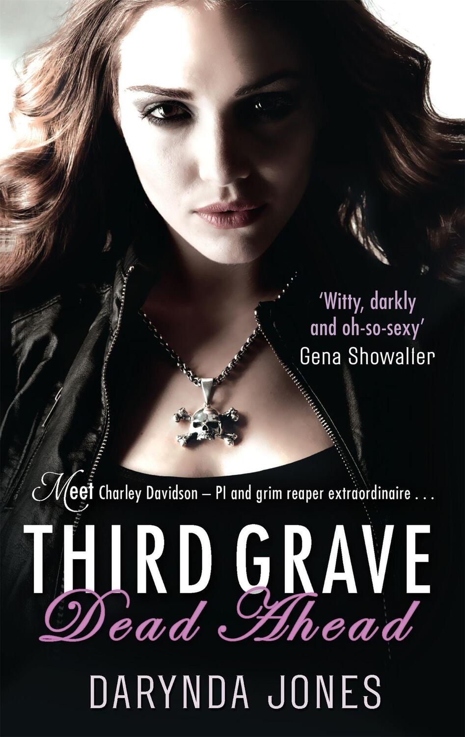 Cover: 9780749956141 | Third Grave Dead Ahead | Number 3 in series | Darynda Jones | Buch