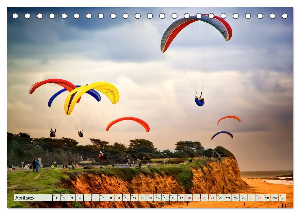 Bild: 9783435478408 | Freiheit und Abenteuer - Paragliding (Tischkalender 2025 DIN A5...