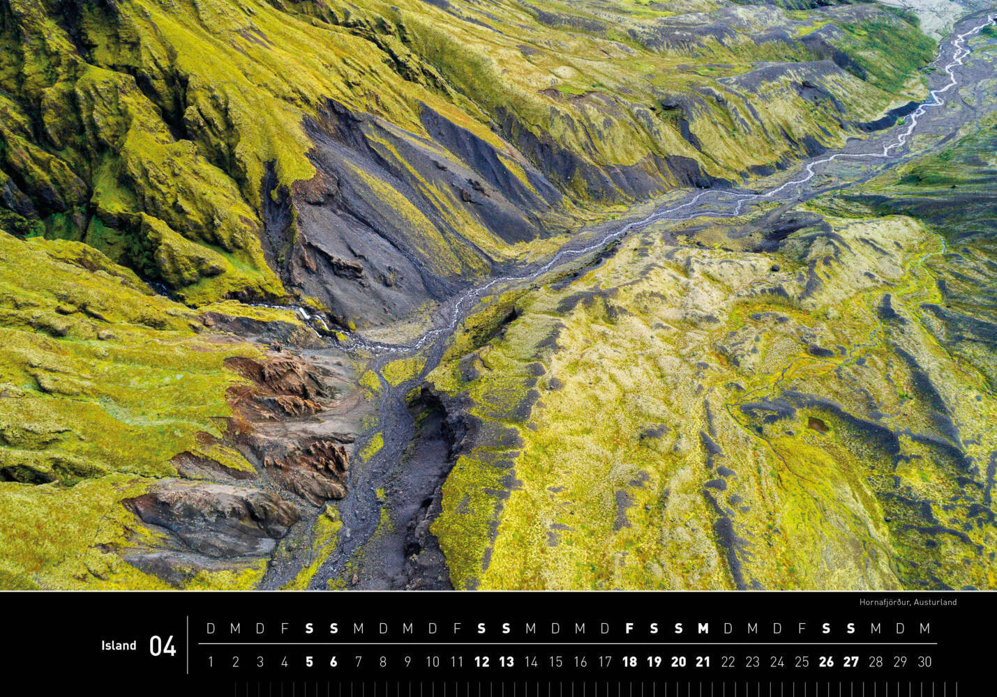 Bild: 9783968555140 | 360° Island Premiumkalender 2025 | Gerhard Zwerger-Schoner (u. a.)