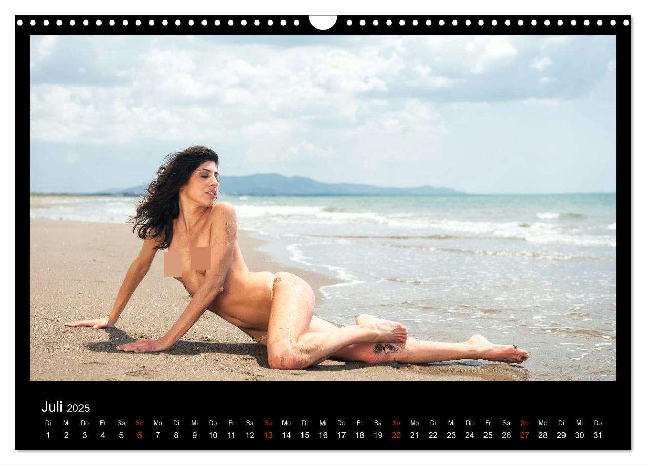 Bild: 9783435763870 | Outdoor Aktkalender 2025 (Wandkalender 2025 DIN A3 quer), CALVENDO...