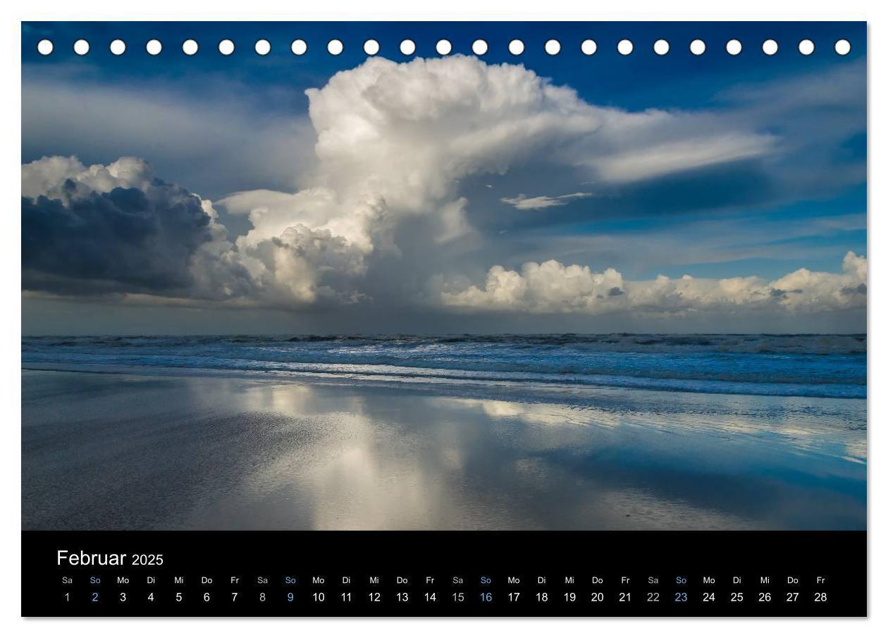 Bild: 9783435519064 | Wolken über Dänemark (Tischkalender 2025 DIN A5 quer), CALVENDO...