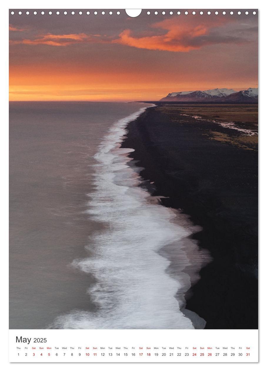 Bild: 9781325997534 | Magic of Iceland - nature photography (Wall Calendar 2025 DIN A3...