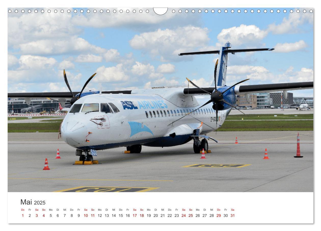 Bild: 9783435042074 | Ein Jahr am Flughafen Stuttgart (Wandkalender 2025 DIN A3 quer),...