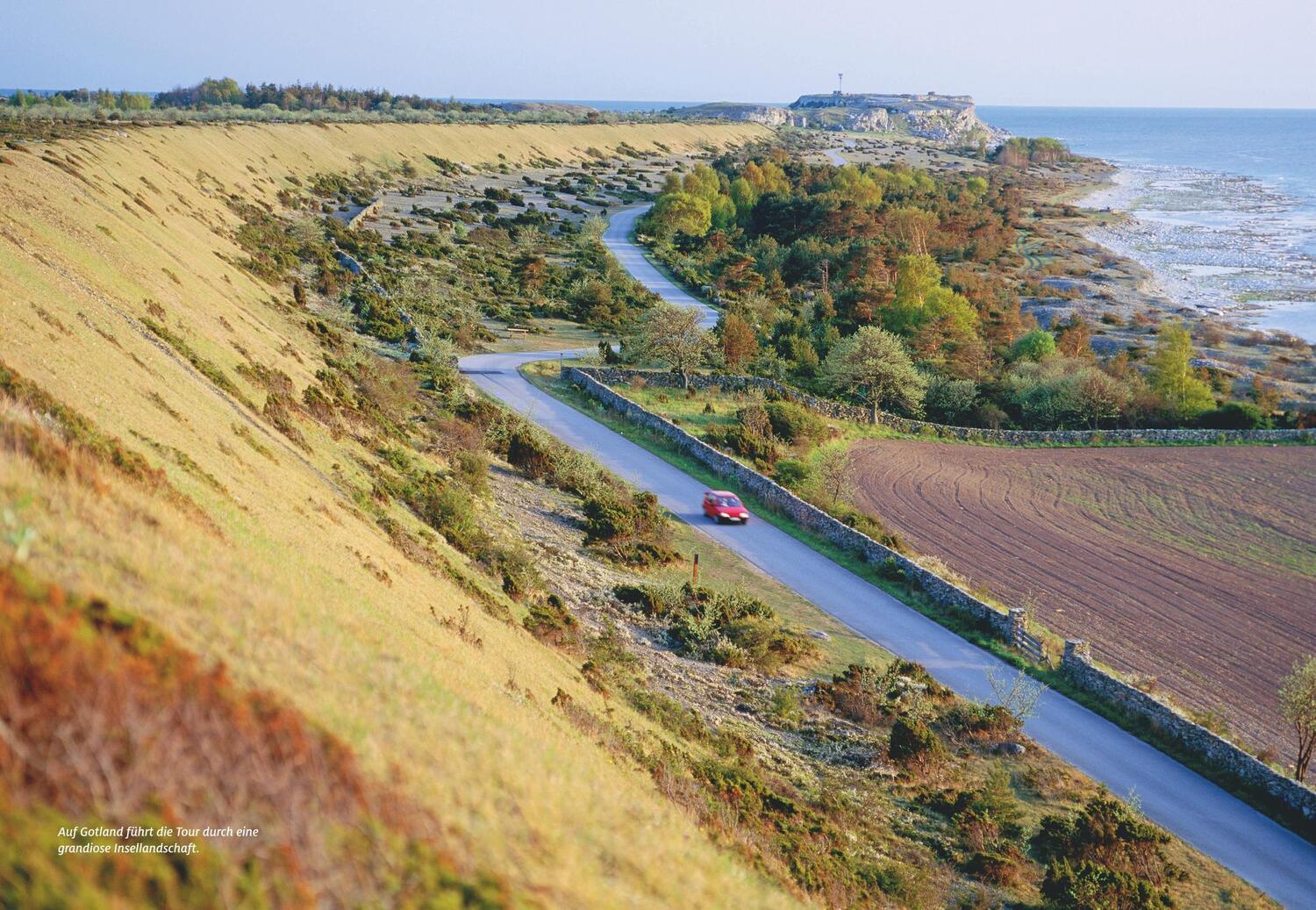 Bild: 9783986451158 | ADAC Roadtrips - Dänemark und Südschweden | Taschenbuch | 192 S.